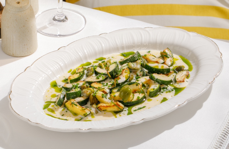 Заказать на дом цукини в соусе из белого вина Заказать на дом цукини в соусе из белого вина