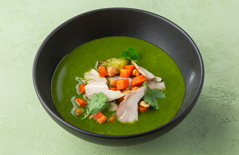 Заказать зелёный крем-суп с цыплёнком и нутом